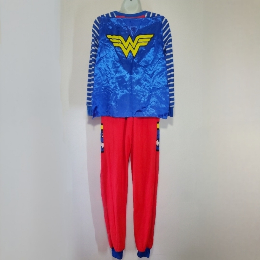 Wonder Woman Sze XS/S PJs Onesie Pajamas Hero Fleece Long Costume WW84 DC Comics - Picture 3 of 12
